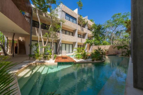 *Jungle PH w/pool, close to Downtown & Beach